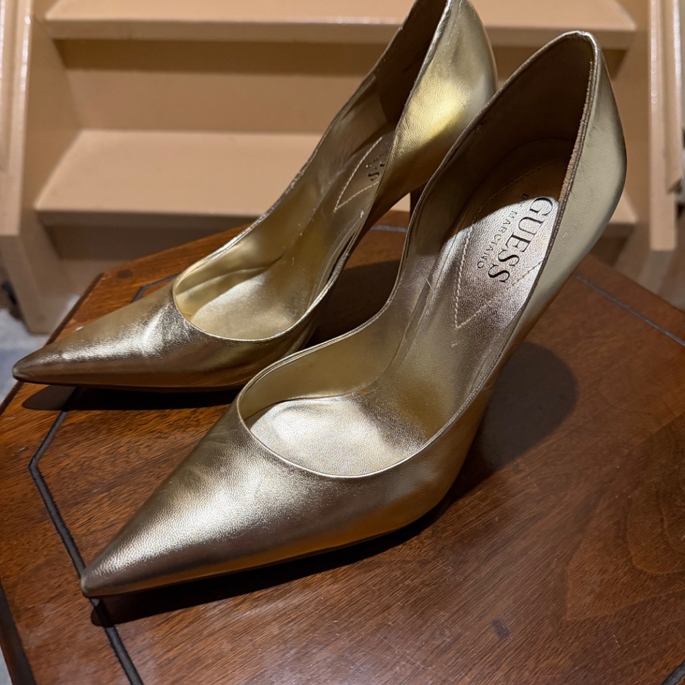 Metallic Gold Pumps by Guess by Marciano - size 8.5 - Picture 9 of 9